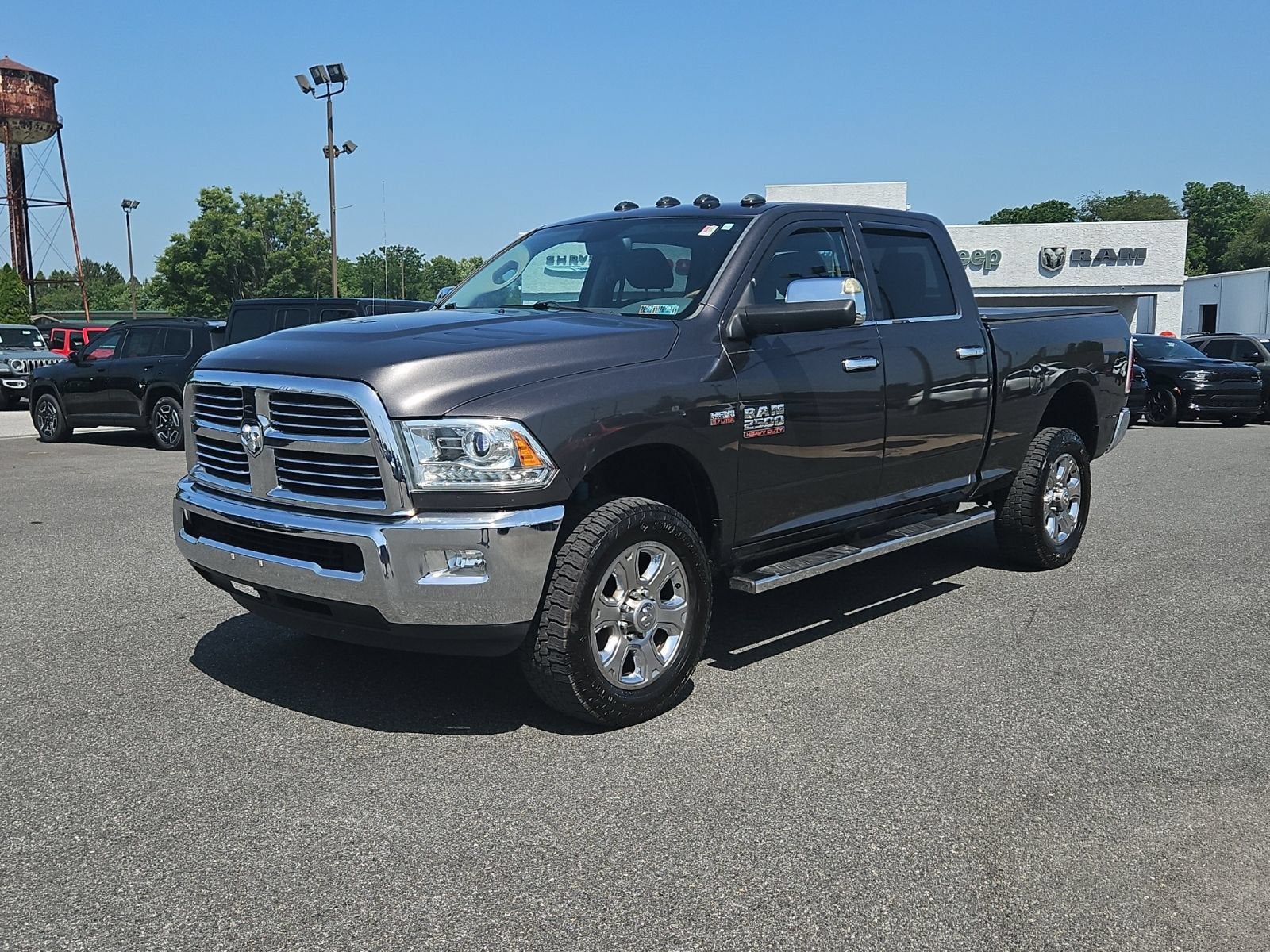 2014 RAM 2500 Big Horn in Granite — front three-quarter view